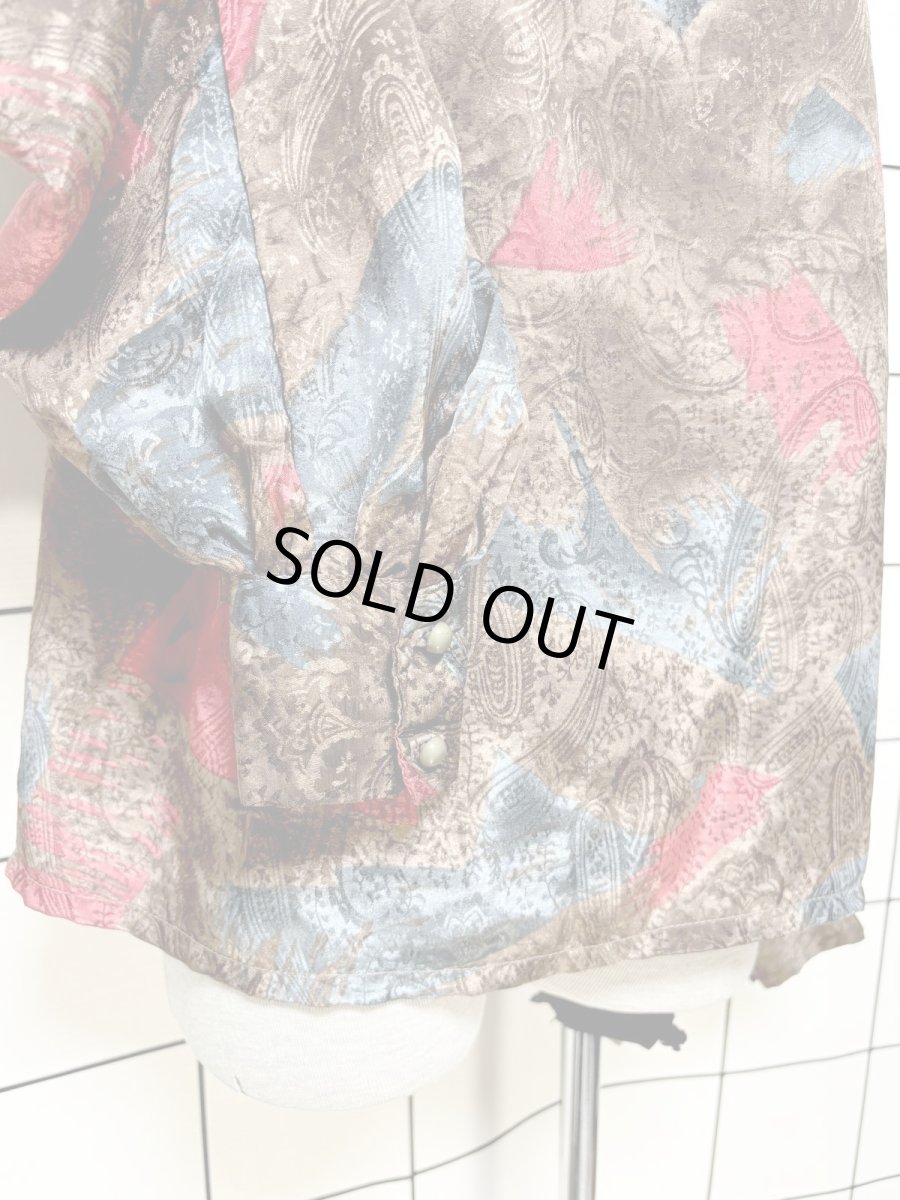 画像8: アート柄 タートルネック レトロ USA古着 シャツ ヴィンテージトップス (8)