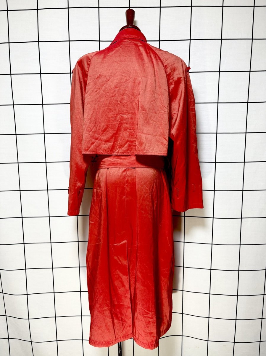 画像2: レッド 無地 リボンベルト付 レトロ USA古着 ヴィンテージトレンチコート (2)