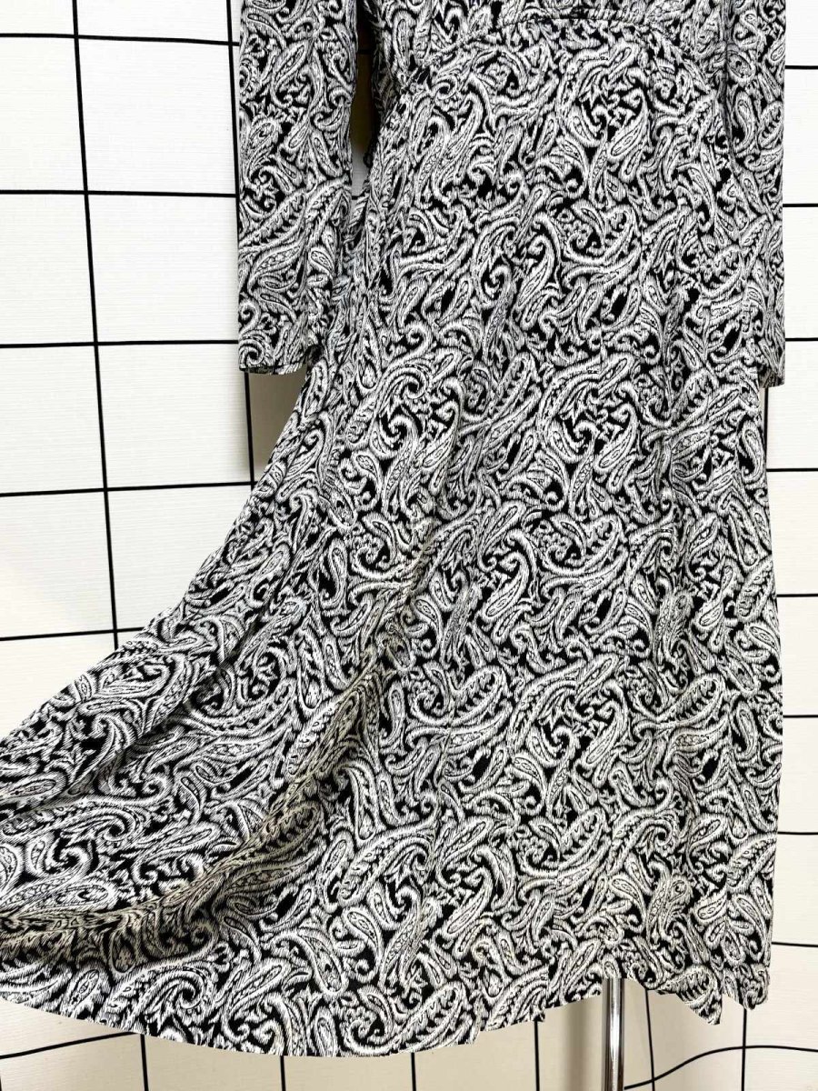 画像9: プリーツ切り替え ペイズリー モノクロ ウエストゴム レトロ USA古着 ヴィンテージワンピース (9)