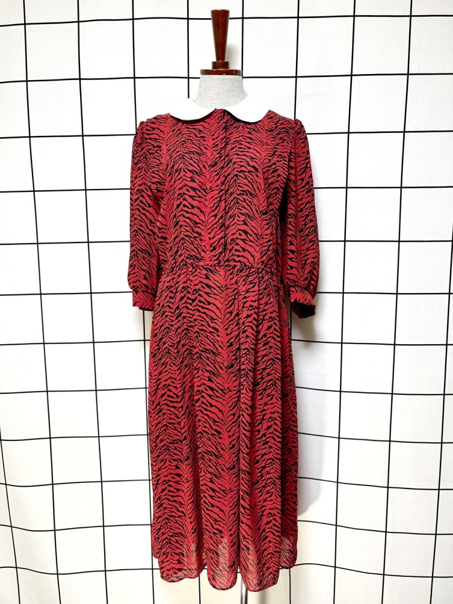 画像1: UNIONMADE アート柄 レッド ブラック ウエストゴム レトロ USA古着 ヴィンテージワンピース (1)