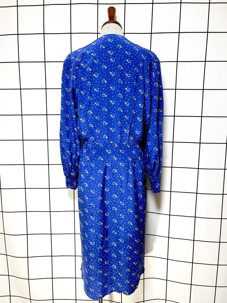 画像2: ラッパ柄 音符柄 ブルー ウエストゴム レトロ USA古着 ヴィンテージワンピース (2)