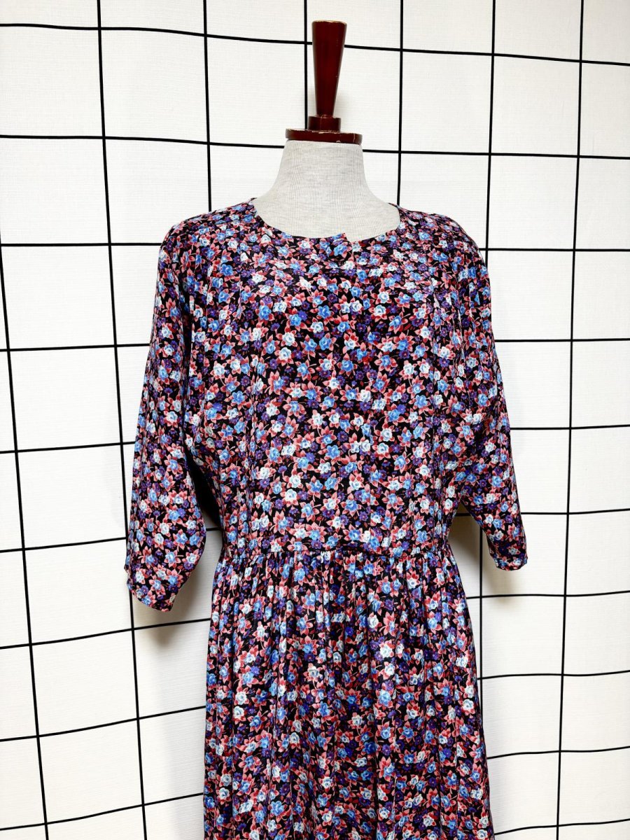 画像3: 総花柄 ノーカラー ウエストゴム レトロ USA古着 ヴィンテージワンピース (3)
