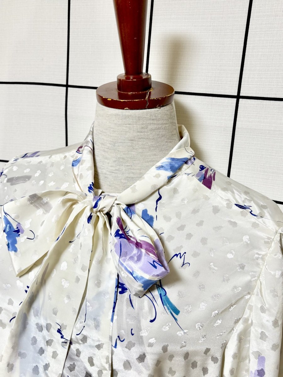 画像4: リボンタイ ホワイト アート柄 レトロ USA古着 ヴィンテージワンピース (4)