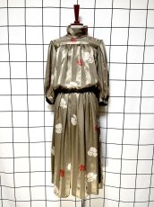 画像1: タートルネック ストライプ 花柄 UNIONMADE ウエストゴム レトロ USA古着 ヴィンテージワンピース  (1)