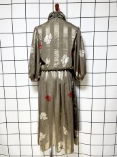 画像2: タートルネック ストライプ 花柄 UNIONMADE ウエストゴム レトロ USA古着 ヴィンテージワンピース  (2)