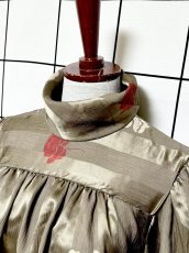 画像4: タートルネック ストライプ 花柄 UNIONMADE ウエストゴム レトロ USA古着 ヴィンテージワンピース  (4)