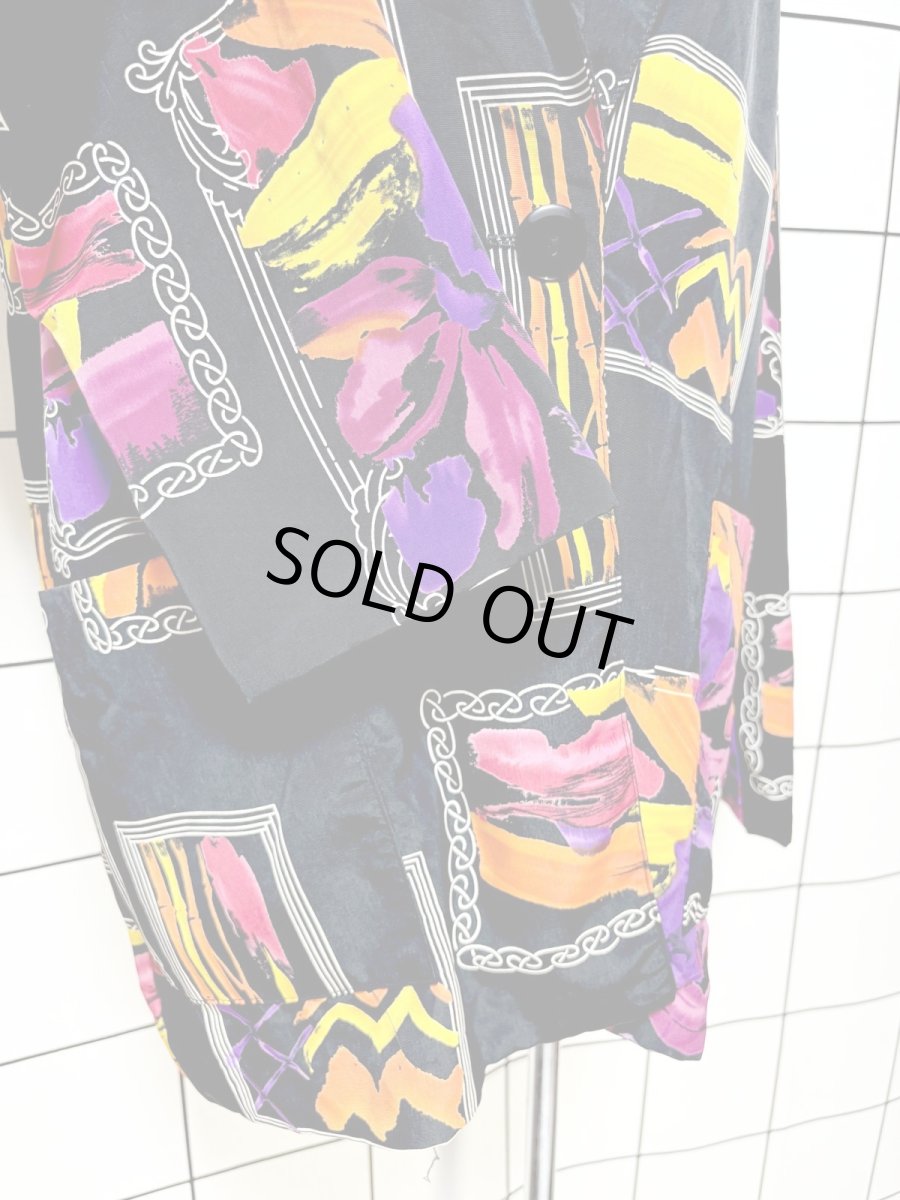 画像7: カラフルアート柄 ブラック シングルボタン レトロ USA古着 ヴィンテージジャケット (7)