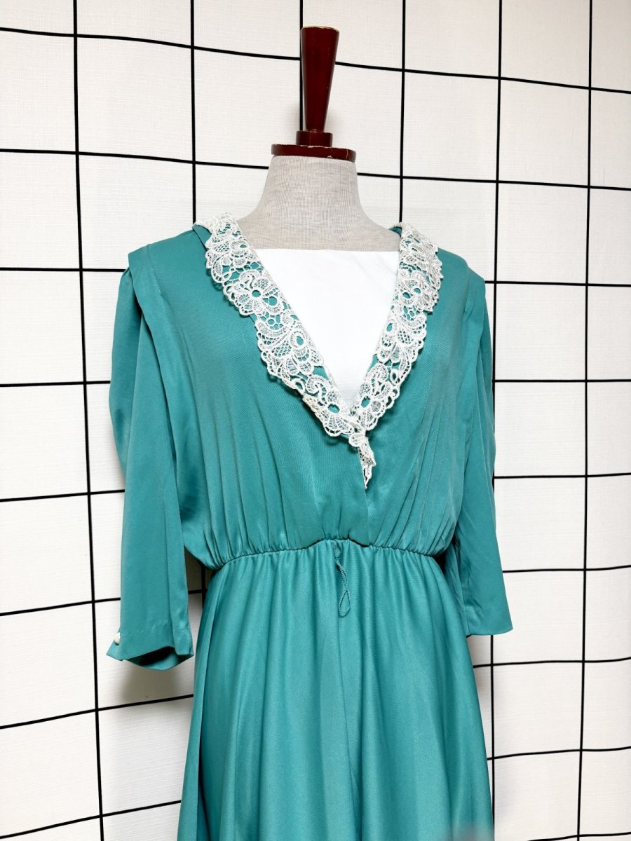 画像3: レース襟 無地 ウエストゴム レトロ USA古着 ヴィンテージワンピース (3)