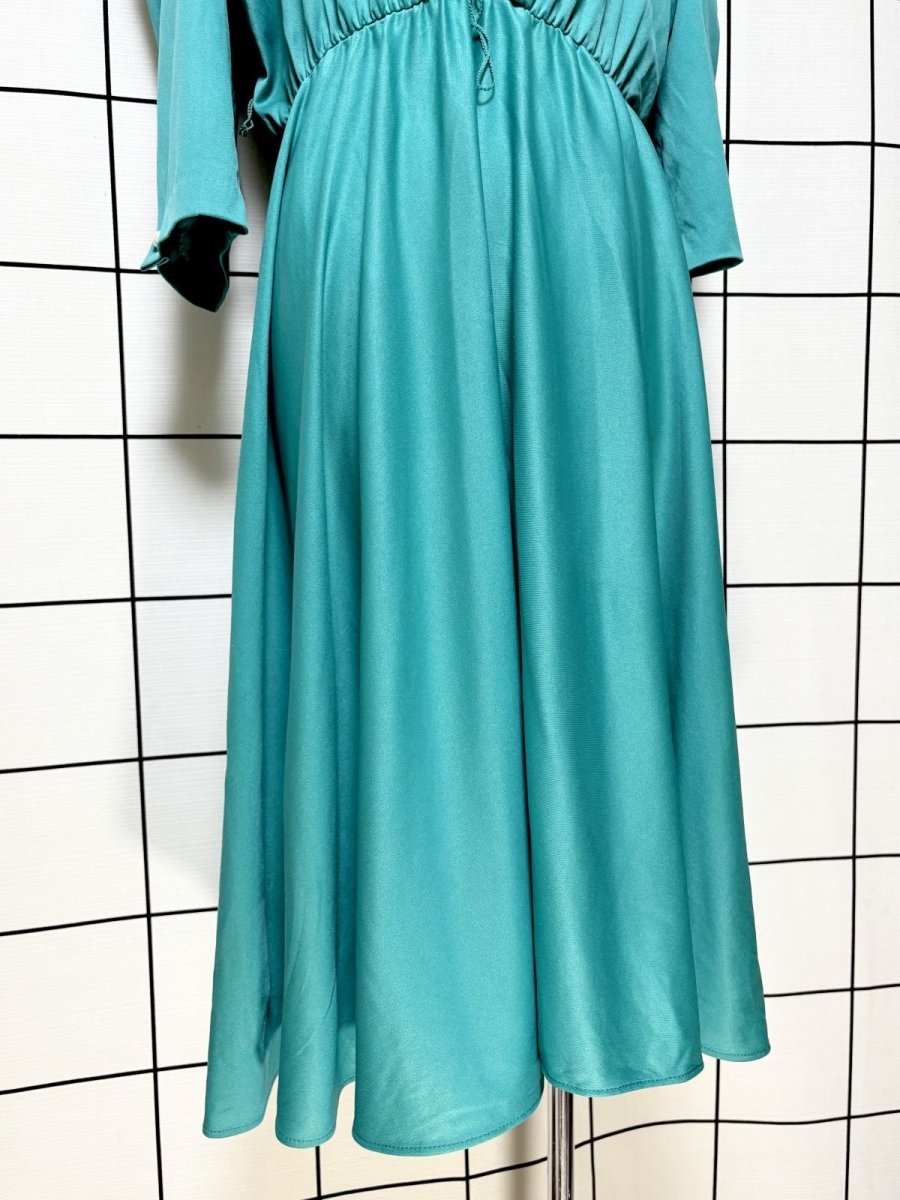 画像9: レース襟 無地 ウエストゴム レトロ USA古着 ヴィンテージワンピース (9)