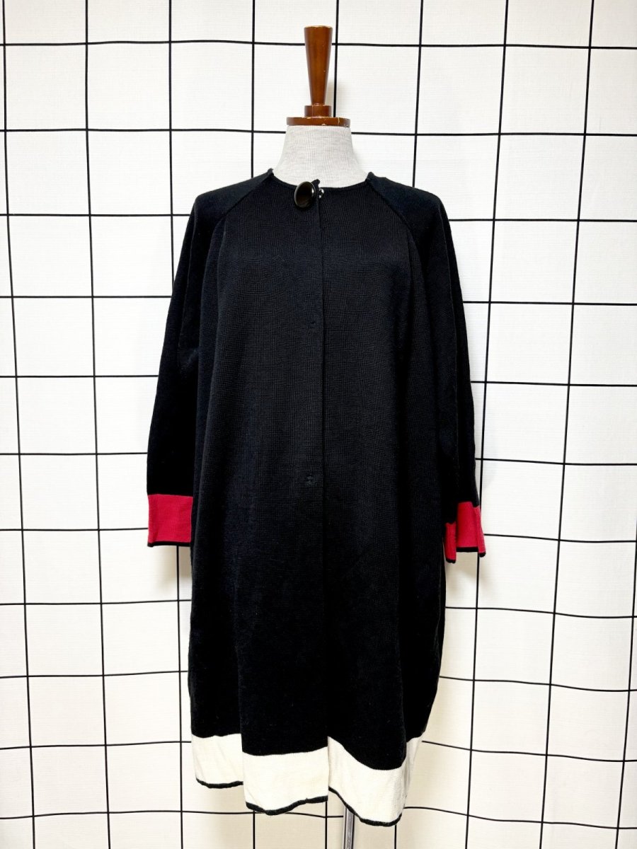 画像1: Italy製 ブラック レトロ ヨーロッパ古着 ロングニットカーディガン (1)
