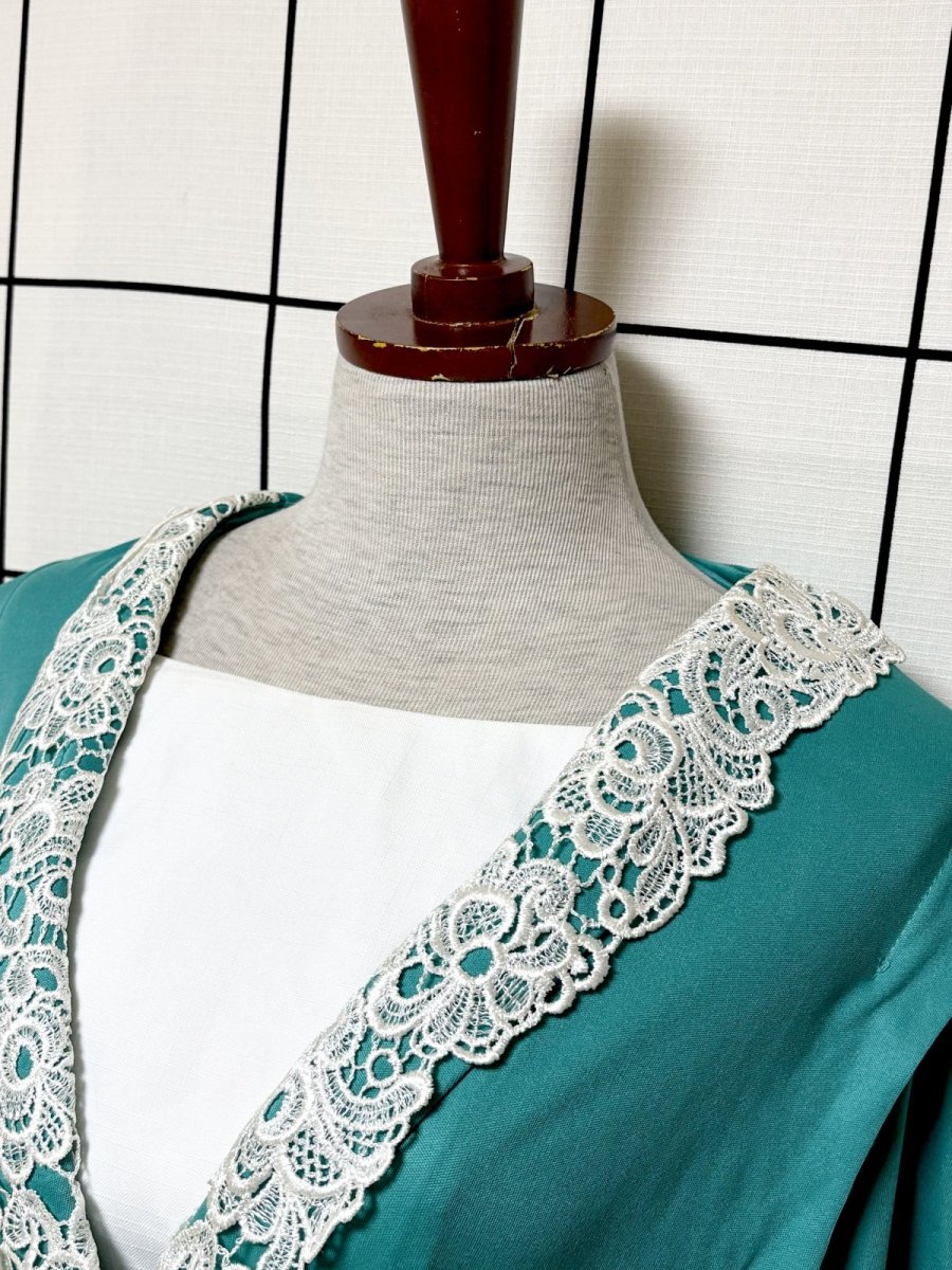 画像4: レース襟 無地 ウエストゴム レトロ USA古着 ヴィンテージワンピース (4)