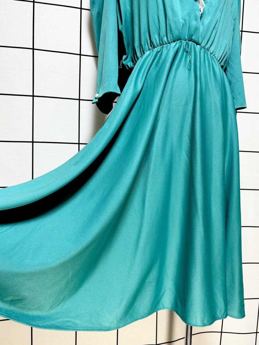 画像10: レース襟 無地 ウエストゴム レトロ USA古着 ヴィンテージワンピース (10)