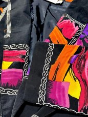 画像9: カラフルアート柄 ブラック シングルボタン レトロ USA古着 ヴィンテージジャケット (9)