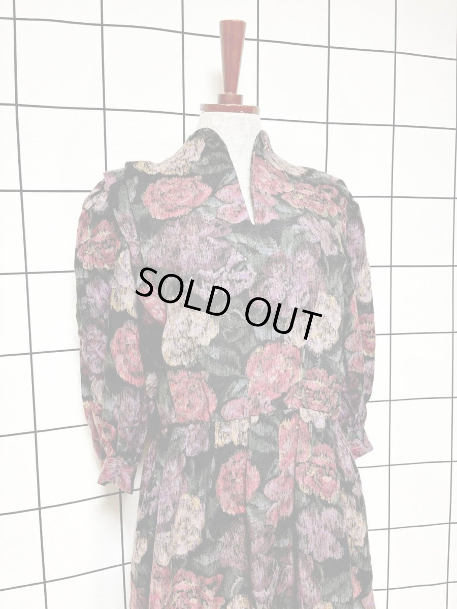 画像3: 花柄 スタンドカラー ウエストゴム レトロ USA古着 ヴィンテージワンピース (3)