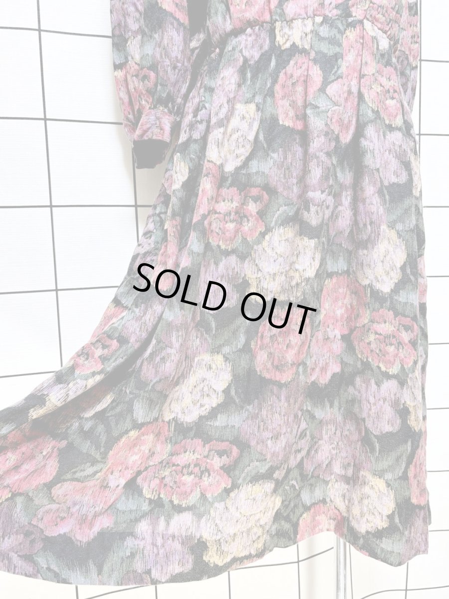 画像10: 花柄 スタンドカラー ウエストゴム レトロ USA古着 ヴィンテージワンピース (10)