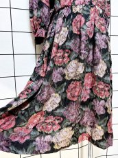 画像10: 花柄 スタンドカラー ウエストゴム レトロ USA古着 ヴィンテージワンピース (10)