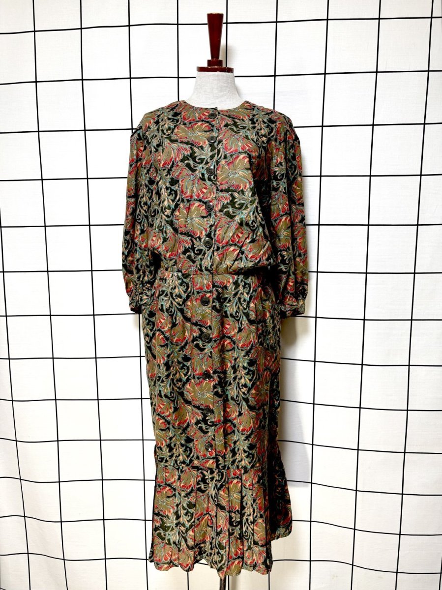 画像1: 花柄 ティアード プリーツ切り替え レトロ 長袖 USA古着 ヴィンテージワンピース  (1)