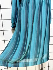 画像9: ドルマンスリーブ スタンドカラー ストライプ ウエストゴム レトロ ヨーロッパ古着 ヴィンテージワンピース (9)