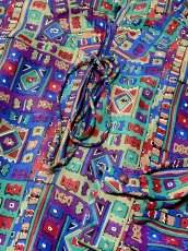 画像10: エスニック柄 首元リボン ウエストゴム レトロ 長袖 USA古着 ヴィンテージワンピース (10)