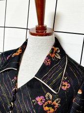 画像4: 花柄 ストライプ ブラック レトロ ヨーロッパ古着 ヴィンテージワンピース (4)