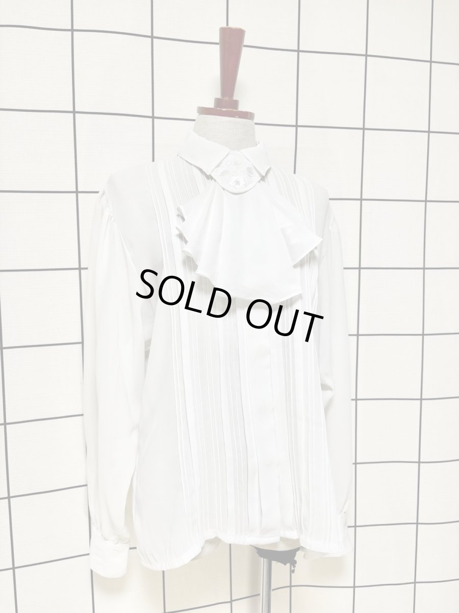 画像3: リボンタイ付  ホワイト クラシカル レトロ USA古着 ヴィンテージブラウス (3)