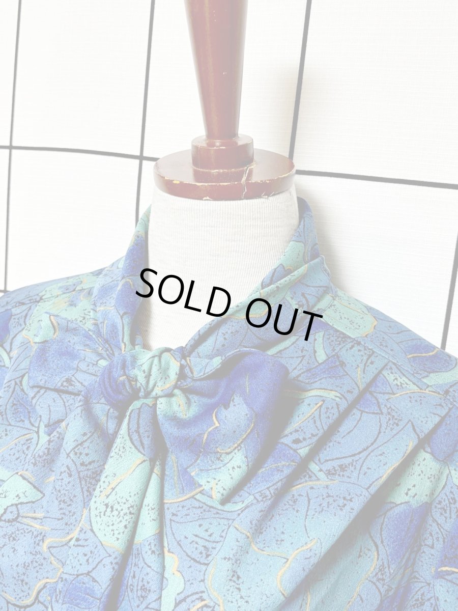 画像4: フランス製 FRANCE 花柄 リボンタイ付 レトロ ヨーロッパ古着 ヴィンテージワンピース (4)