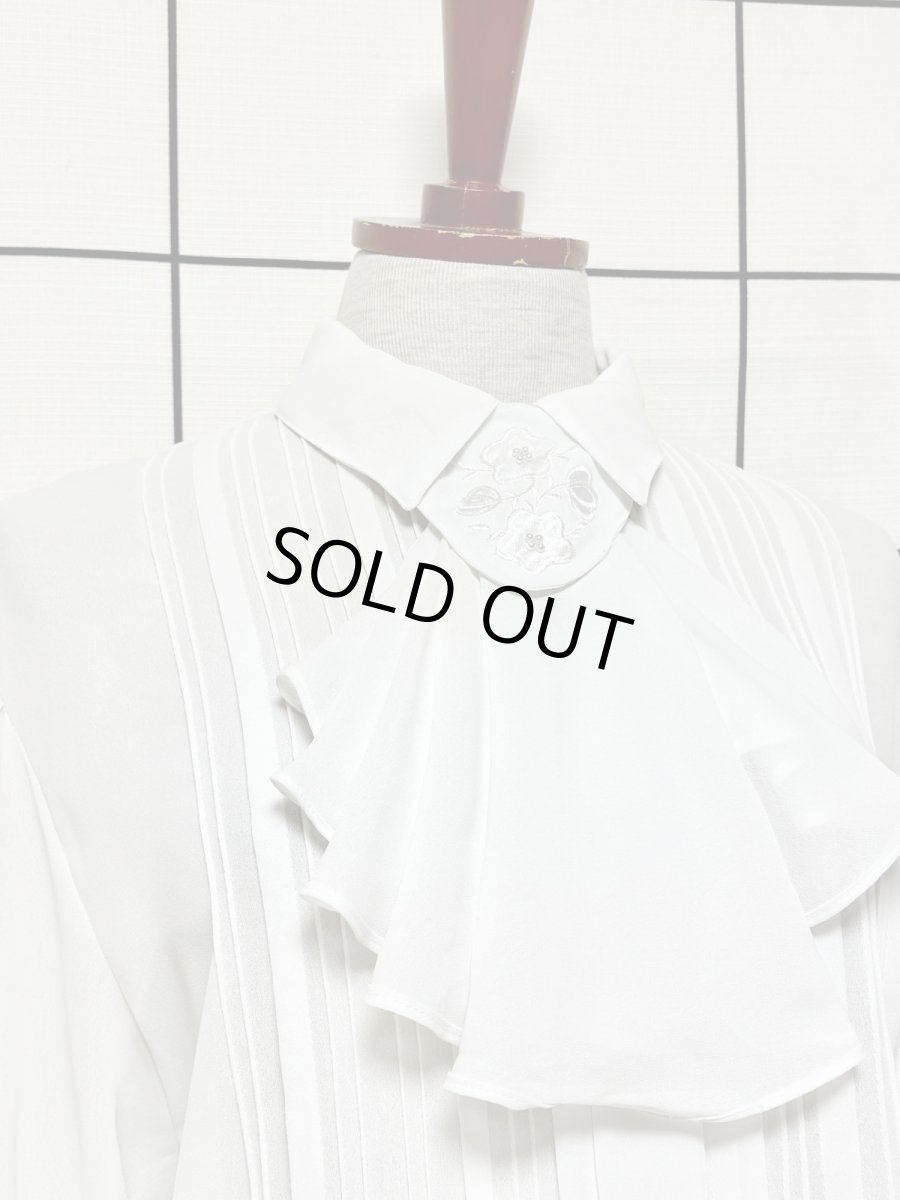 画像5: リボンタイ付  ホワイト クラシカル レトロ USA古着 ヴィンテージブラウス (5)