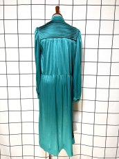 画像2: ハイネック タックデザイン ウエストゴム レトロ USA古着 ヴィンテージワンピース (2)