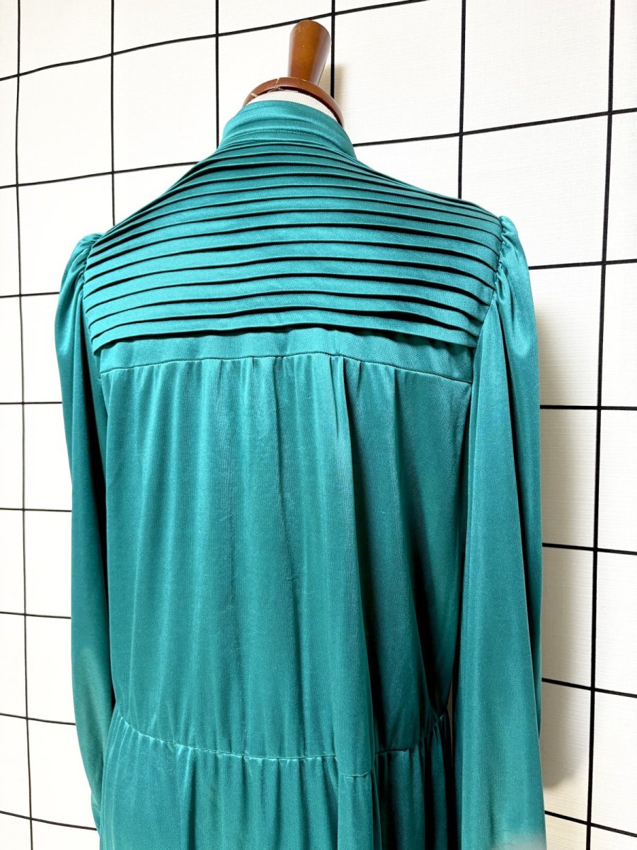 画像3: ハイネック タックデザイン ウエストゴム レトロ USA古着 ヴィンテージワンピース (3)