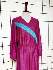 画像3: 斜めストライプライン Vネック ウエストゴム レトロ USA古着 ヴィンテージワンピース (3)