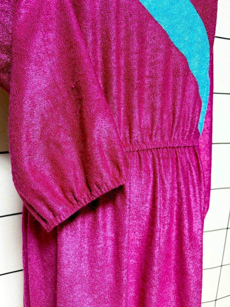 画像7: 斜めストライプライン Vネック ウエストゴム レトロ USA古着 ヴィンテージワンピース (7)