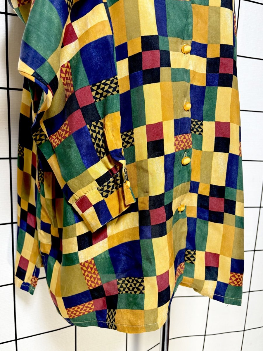 画像7: チェック柄 オーバーサイズコーデにも キュプラ レトロ ヨーロッパ古着 長袖 シャツ ヴィンテージブラウス (7)