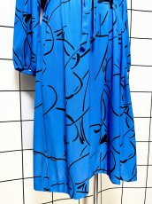 画像8: アート柄 TALON ブルー ブラック ウエストリボン レトロ USA古着 ヴィンテージワンピース (8)