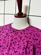 画像4: リーフ柄 前開き ノーカラー レトロ USA古着 ヴィンテージワンピース  (4)