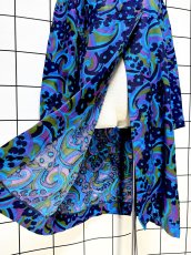 画像9: レトロ ポップサイケ 花柄 前開き レトロ ヨーロッパ古着 ヴィンテージワンピース (9)