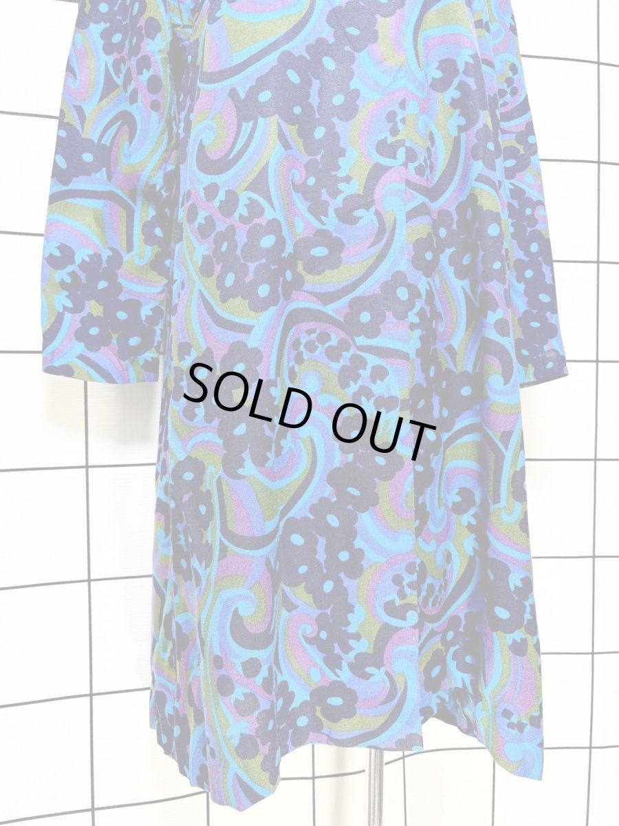 画像8: レトロ ポップサイケ 花柄 前開き レトロ ヨーロッパ古着 ヴィンテージワンピース (8)