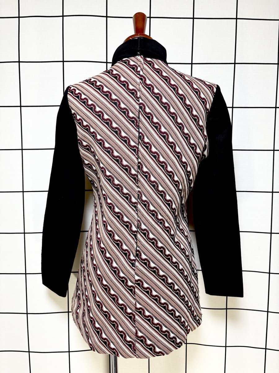 画像2: 斜めストライプ柄 タートルネック レトロ USA古着 長袖 シャツ ヴィンテージトップス (2)