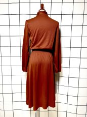 画像2: 首元フリルリボン UNIONMADE 無地 ウエストゴム レトロ USA古着 ヴィンテージワンピース (2)