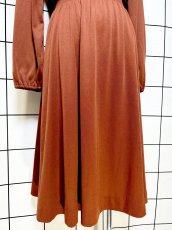 画像8: 首元フリルリボン UNIONMADE 無地 ウエストゴム レトロ USA古着 ヴィンテージワンピース (8)