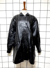 画像1: 本革レザー ブラック ストライプライン 裏地が個性的 フロントホック レトロ 古着 ヴィンテージコート (1)