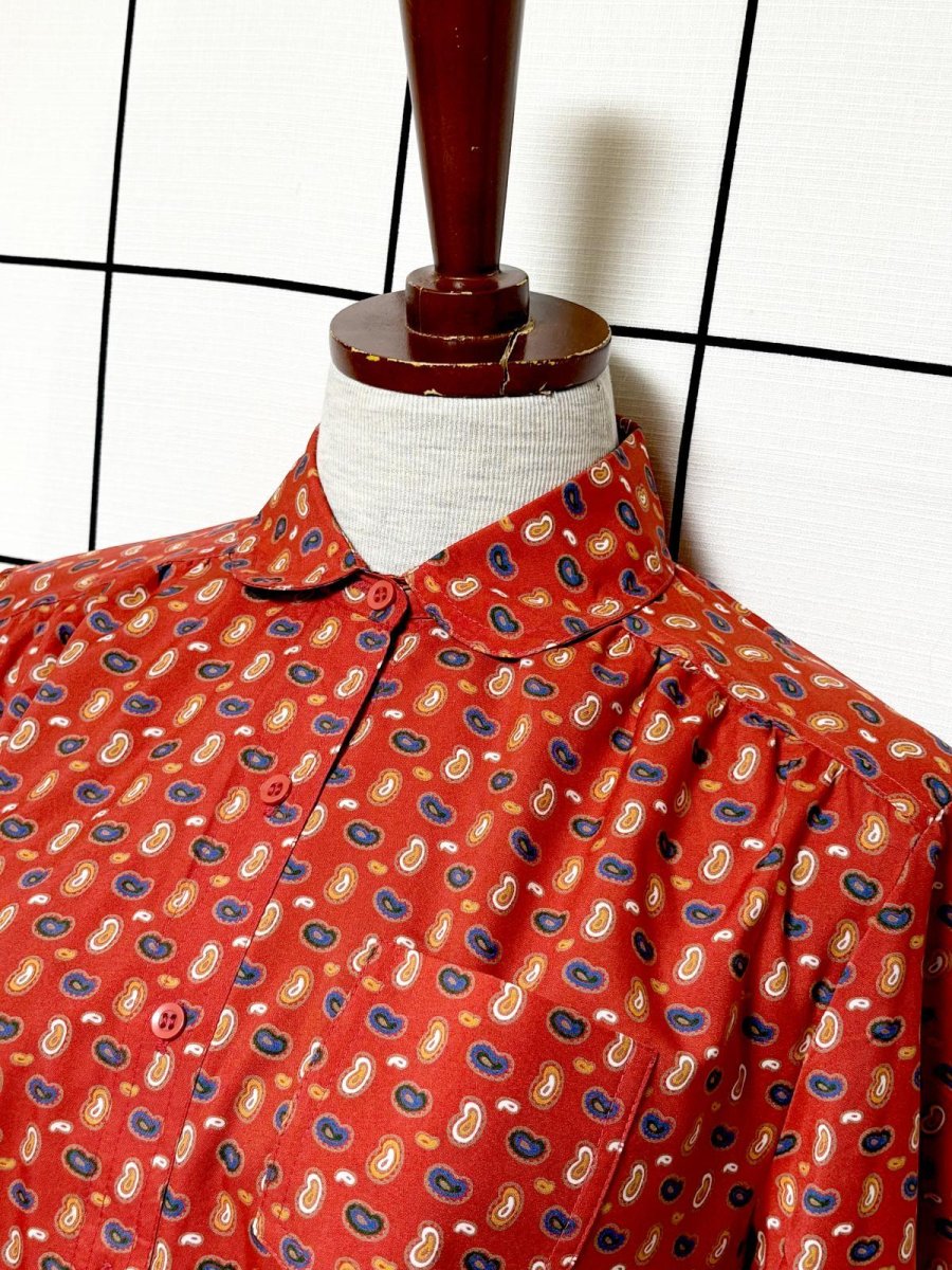 画像4: 小さなペイズリーモチーフ 前開き レトロ USA古着 ヴィンテージワンピース (4)