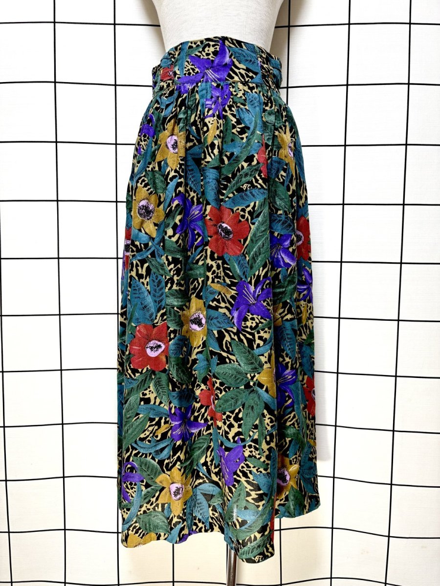 画像1: 花柄 ボタニカル レトロ USA古着 ヴィンテージロングスカート (1)