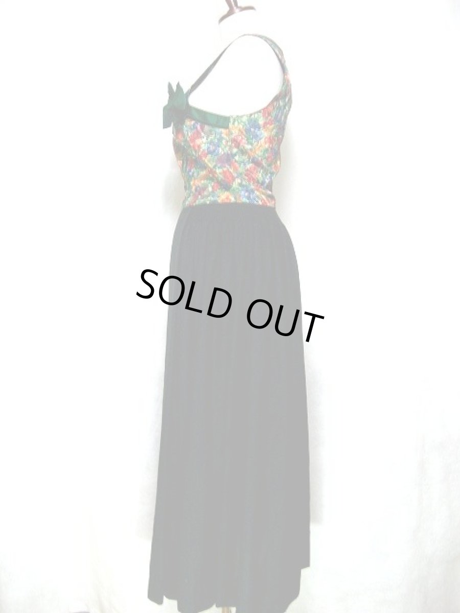 画像3: とってもめずらしいデザイン リボン付き花柄切替し クラシカル ディアンドル チロルワンピース ドイツ民族衣装 舞台 演奏会 フォークダンス オクトーバーフェスト 【1027】 (3)