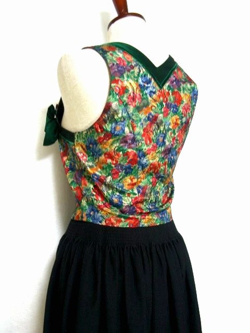 画像1: とってもめずらしいデザイン リボン付き花柄切替し クラシカル ディアンドル チロルワンピース ドイツ民族衣装 舞台 演奏会 フォークダンス オクトーバーフェスト 【1027】