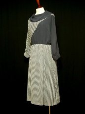 画像2: ヨーロッパ古着　大きな襟がPOINT!!!　ストライプ　ヴィンテージドレス (2)