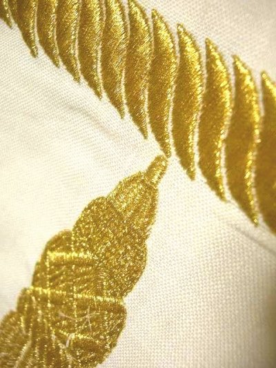 画像1: ☆　ＩＴＡＬＹ製!!リネン素材★タッセル柄ゴールド刺繍がステキ!!個性的USED80'sスカート　☆