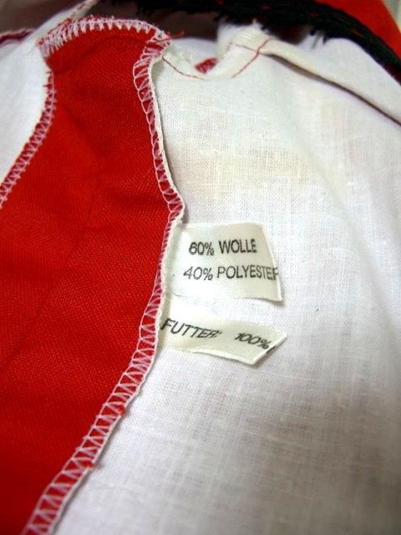 画像1: 大人っぽく可愛い アンティークレース＆花柄コンチョボタンが素敵 ディアンドル チロルワンピース ドイツ民族衣装 舞台 演奏会 フォークダンス オクトーバーフェスト 【1029】