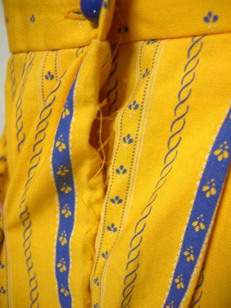 画像2: 綺麗なカラーリング 小花柄×ストライプ 春夏おすすめ ディアンドル チロルワンピース ドイツ民族衣装 舞台 演奏会 フォークダンス オクトーバーフェスト 【1113】