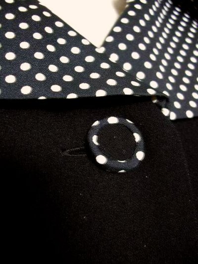 画像3: ドット柄のフリル・ボタン・襟・リボン×こだわりデザイン満載×上質レトロワンピース×前開き可能なので羽織りにも