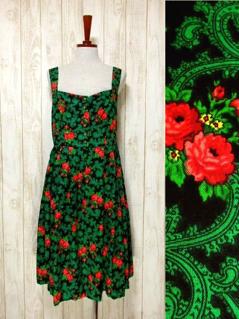 新商品チロルワンピース＆スカート・ホワイトブラウス合計4点UP♪